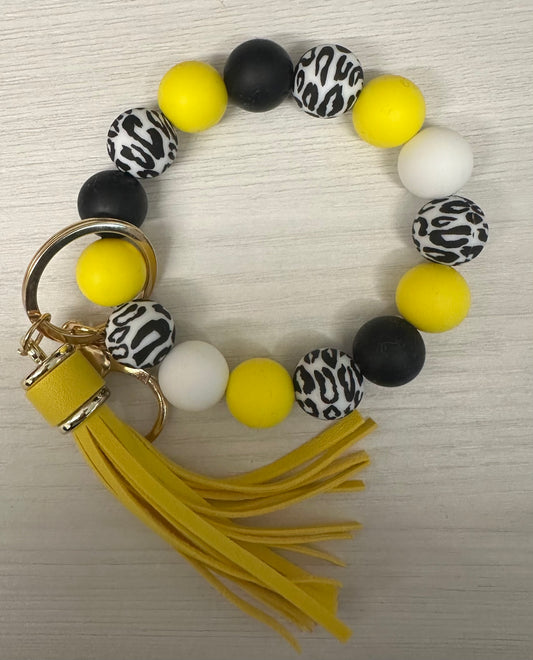 Wristlet keychains